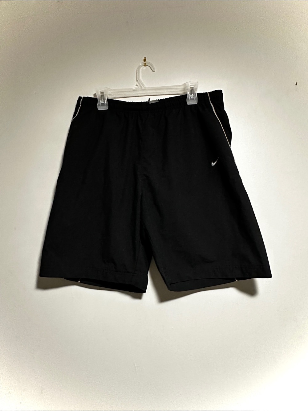 Nike Vintage Men's Black Athletic Shorts